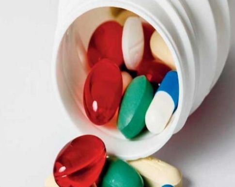 औषध कंपन्यांना 19 फिक्स्ड डोस कॉम्बिनेशनचे औचित्य सिद्ध करण्यास सांगते