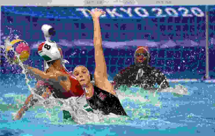 सॅन जोस स्टेट युनिव्हर्सिटी अॅथलेटिक्स ऑलिम्पिक प्रथम - महिलांचे वॉटर पोलो रौप्य पदक