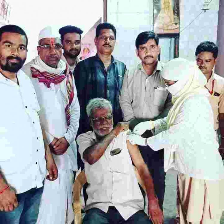 युवा नेते नितीन शिंदे यांनी प्रभाग 14 मध्ये ठेवलेल्या लसीकरण शिबिरास नागरिकांचा उत्स्फूर्त प्रतिसाद!