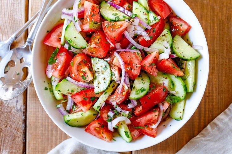 Refreshing Cucumber Salad: A Cool and Crunchy Delight